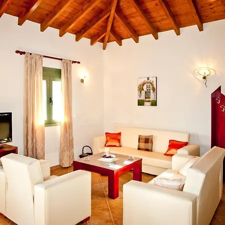 Aselinos Sleeps 6 With Pool Air Con And Wifi Τρούλος