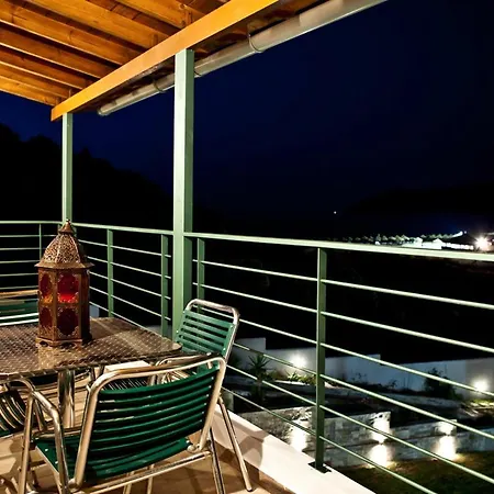 Aselinos Sleeps 6 With Pool Air Con And Wifi *