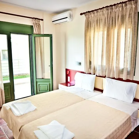 Villa Aselinos Sleeps 6 With Pool Air Con And Wifi *