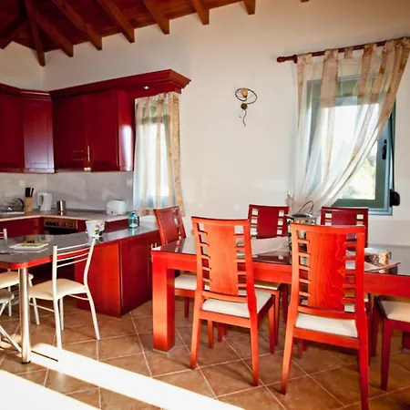 Aselinos Sleeps 6 With Pool Air Con And Wifi Villa *